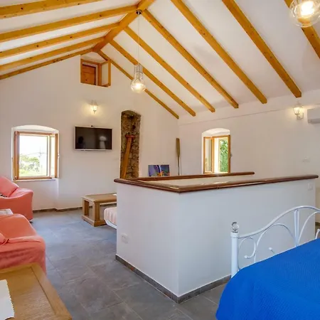 Casa بيت للعطل *