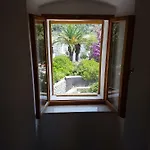 Casa *